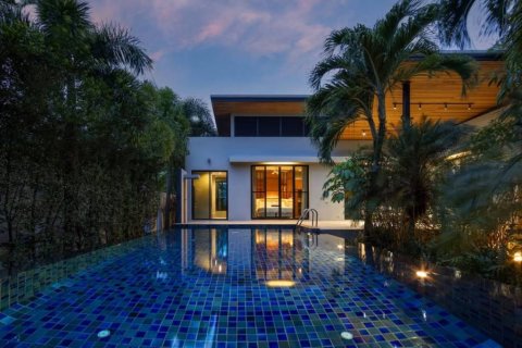 Villa à Phuket, Thaïlande 3 chambres № 132627
