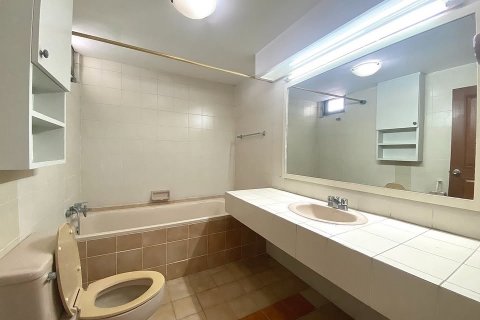 คอนโดมิเนียมในวัฒนา, กรุงเทพฯ, ประเทศไทย, 6 ห้องนอน № 123986 - รูปถ่าย 20