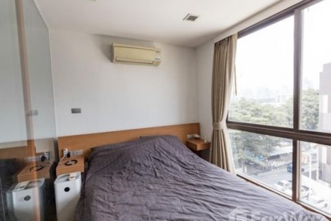 Condo à Khlong Toei, Bangkok, Thaïlande, 1 chambre  № 123989 - photo 5