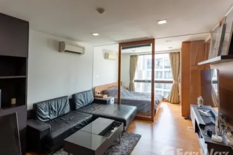 Condo à Khlong Toei, Bangkok, Thaïlande, 1 chambre  № 123989 - photo 9