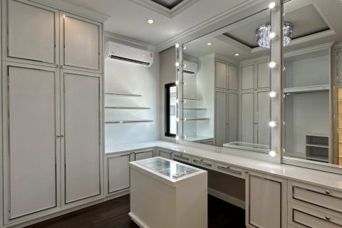 Casa de 4 dormitorios en Prawet, Bangkok, Tailandia № 123987 - foto 8
