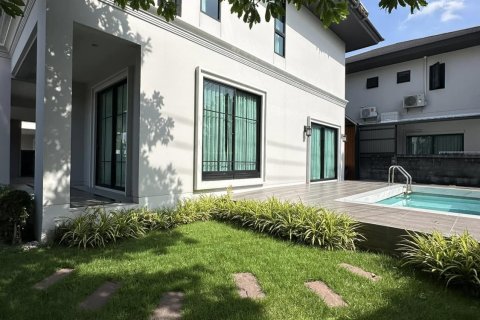 Casa de 4 dormitorios en Prawet, Bangkok, Tailandia № 123987 - foto 10