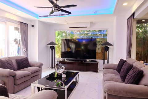 Studio sur Jomtien Beach, Pattaya, Thaïlande № 102933 - photo 15