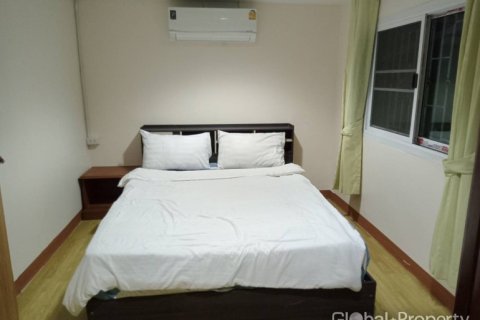 Casa de 4 dormitorios en Pattaya, Tailandia № 81874 - foto 19