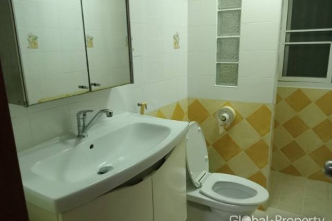 Casa de 4 dormitorios en Pattaya, Tailandia № 81874 - foto 22