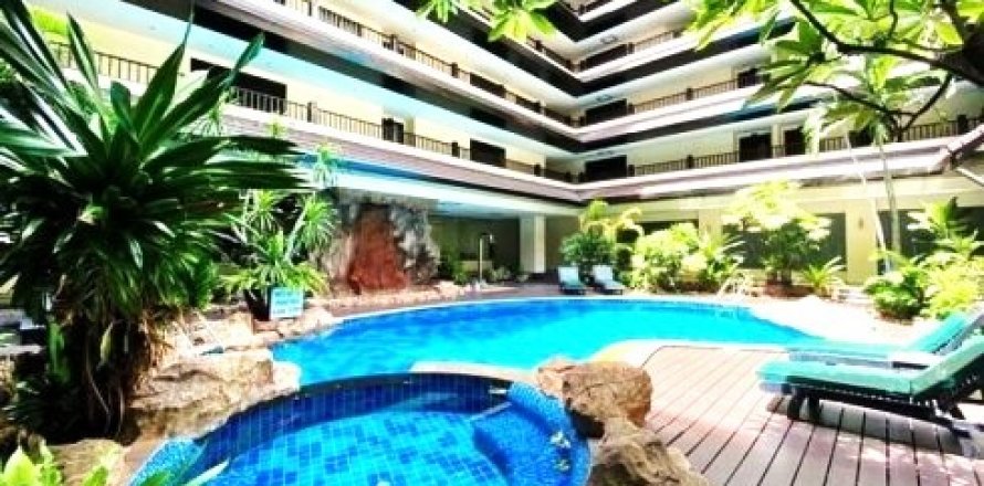 Condominio de 3 dormitorios en Pattaya, Tailandia № 132318
