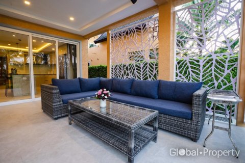 Casa de 4 dormitorios en Ko Chang, Tailandia № 132317 - foto 3