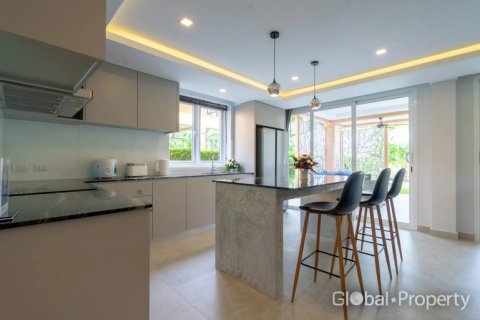 Casa de 4 dormitorios en Ko Chang, Tailandia № 132317 - foto 15