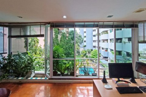 Condominio de 4 dormitorios en Bangkok, Tailandia № 80579 - foto 4