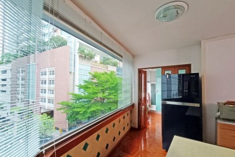 Condominio de 4 dormitorios en Bangkok, Tailandia № 80579 - foto 10