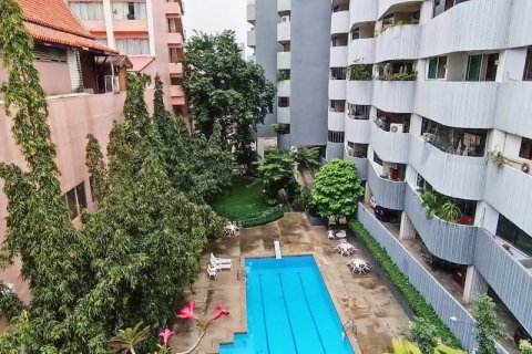 Condominio de 4 dormitorios en Bangkok, Tailandia № 80579 - foto 15