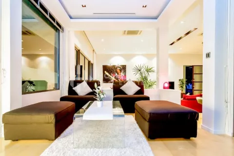 Casa de 6 dormitorios en Patong, Tailandia № 131236 - foto 27
