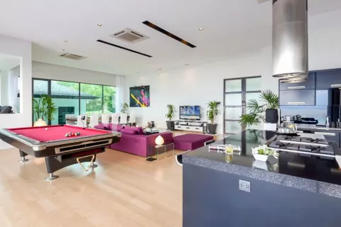 Casa de 6 dormitorios en Patong, Tailandia № 131236 - foto 5