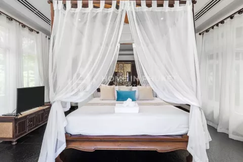 Haus in Patong, Thailand 8 Schlafzimmer № 131240 - Foto 19