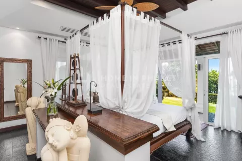 Haus in Patong, Thailand 8 Schlafzimmer № 131240 - Foto 18