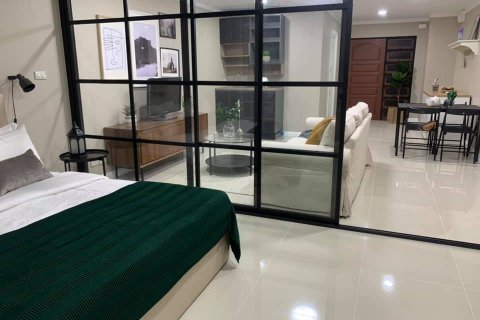 Condominio de 1 dormitorio en Bangkok, Tailandia № 143693 - foto 4
