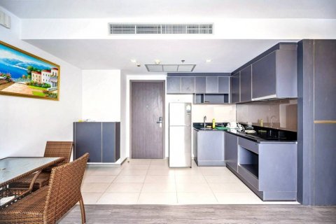 Condominio de 2 dormitorios en Khlong San, Bangkok, Tailandia № 133002 - foto 3