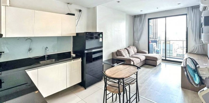 Condominio de 2 dormitorios en Bangkok, Tailandia № 133007
