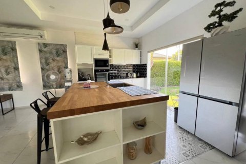 Chalet de 3 dormitorios en Hua Hin, Tailandia № 133005 - foto 6