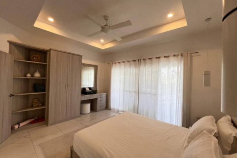 Chalet de 3 dormitorios en Hua Hin, Tailandia № 133005 - foto 9