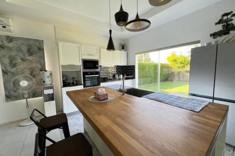 Chalet de 3 dormitorios en Hua Hin, Tailandia № 133005 - foto 4