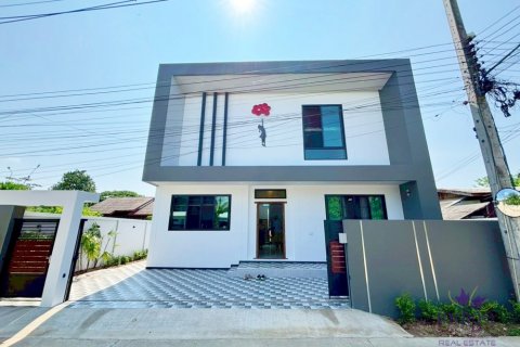 Casa de 3 dormitorios en Hang Dong, Tailandia № 125765