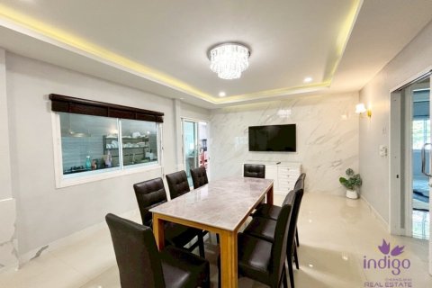 Haus in Saraphi, Thailand 6 Schlafzimmer № 125766 - Foto 6