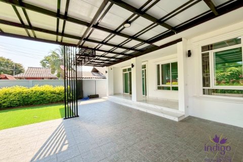 Haus in Saraphi, Thailand 6 Schlafzimmer № 125766 - Foto 3