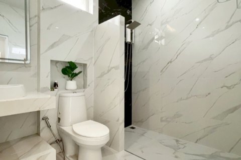 Haus in Saraphi, Thailand 6 Schlafzimmer № 125766 - Foto 16
