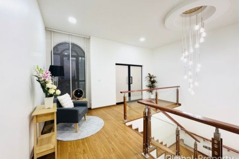 Casa de 3 dormitorios en Pattaya, Tailandia № 125761 - foto 10