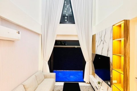Casa de 3 dormitorios en Pattaya, Tailandia № 125761 - foto 7