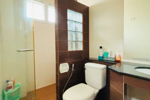 Casa de 6 dormitorios en San Kamphaeng, Tailandia № 125767 - foto 15