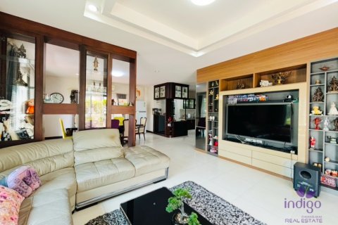 Casa de 6 dormitorios en San Kamphaeng, Tailandia № 125767 - foto 8