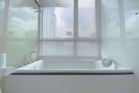 Condominio de 3 dormitorios en Watthana, Bangkok, Tailandia № 76563 - foto 17
