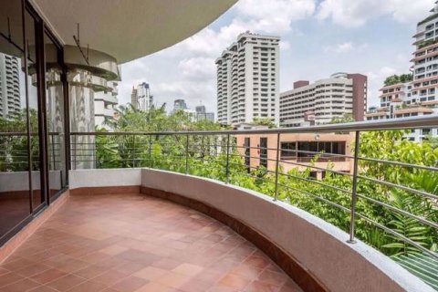 Dúplex de 3 dormitorios en Watthana, Bangkok, Tailandia № 76561 - foto 24
