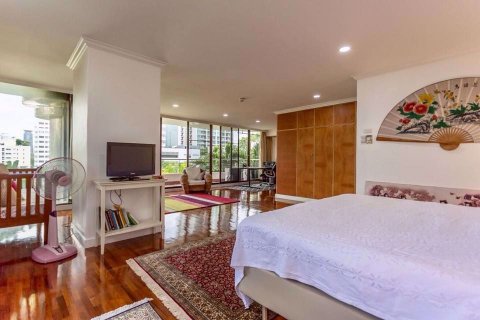 Dúplex de 3 dormitorios en Watthana, Bangkok, Tailandia № 76561 - foto 21