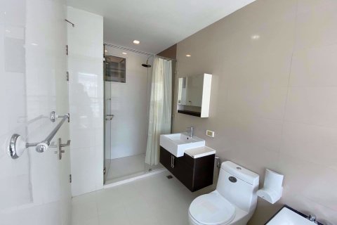 Condominio de 3 dormitorios en Watthana, Bangkok, Tailandia № 76564 - foto 14