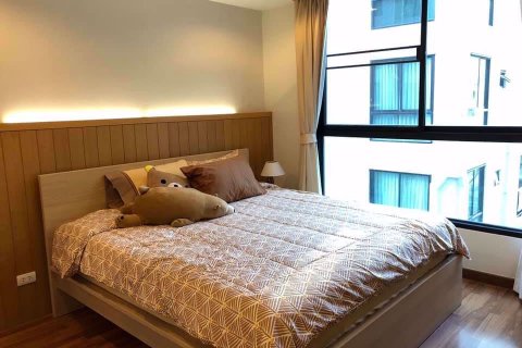 Condominio de 2 dormitorios en Khlong Toei, Bangkok, Tailandia № 76681 - foto 6