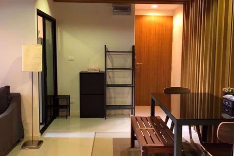Condominio de 2 dormitorios en Khlong Toei, Bangkok, Tailandia № 76681 - foto 4