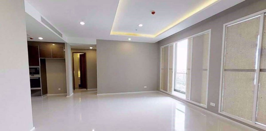 Condominio de 3 dormitorios en Bang Kho Laem, Bangkok, Tailandia № 76685