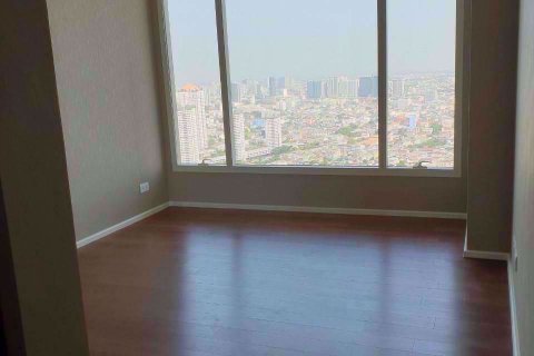 Condominio de 3 dormitorios en Bang Kho Laem, Bangkok, Tailandia № 76685 - foto 8