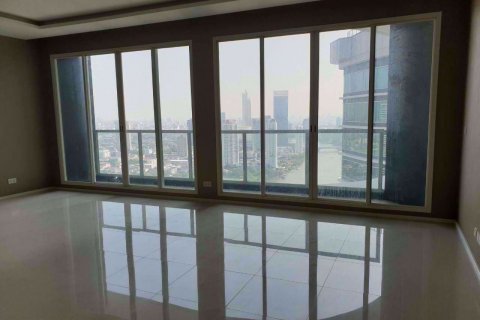 Condominio de 3 dormitorios en Bang Kho Laem, Bangkok, Tailandia № 76685 - foto 3