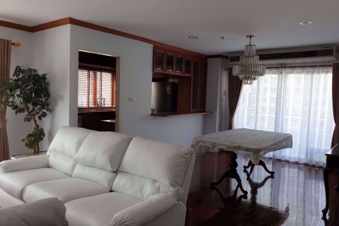 Condo à Watthana, Bangkok, Thaïlande, 3 chambres № 76684 - photo 3