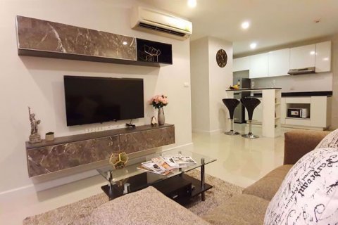 Condo in Watthana, Bangkok, Thailand, 1 bedroom  № 76680 - photo 2