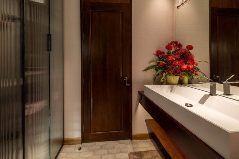 Chalet de 5 dormitorios en Chiang Mai, Tailandia № 126308 - foto 21
