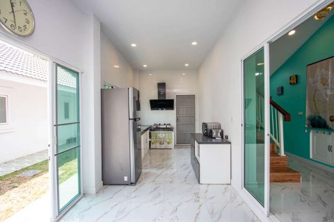 Casa de 5 dormitorios en Chiang Mai, Tailandia № 126299 - foto 7