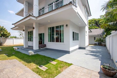 Casa de 5 dormitorios en Chiang Mai, Tailandia № 126299 - foto 24