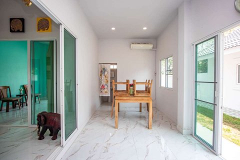 Casa de 5 dormitorios en Chiang Mai, Tailandia № 126299 - foto 17