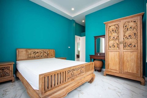 Casa de 5 dormitorios en Chiang Mai, Tailandia № 126299 - foto 5