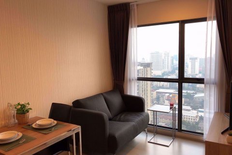 Sobre plano Rhythm Asoke 2 en Bangkok, Tailandia № 35379 - foto 3